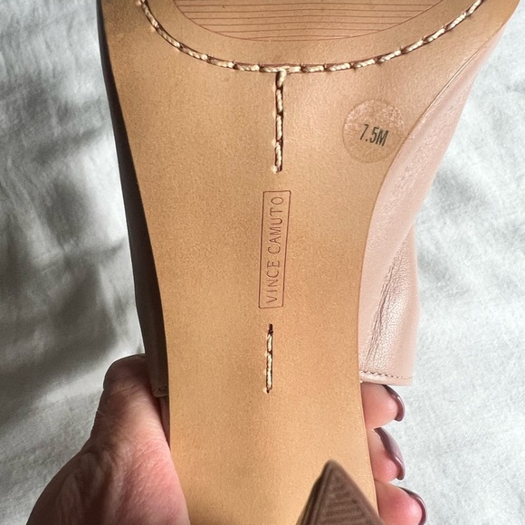 Beige Women’s Heels/Pumps, Size 7.5M - Picture 5 of 9